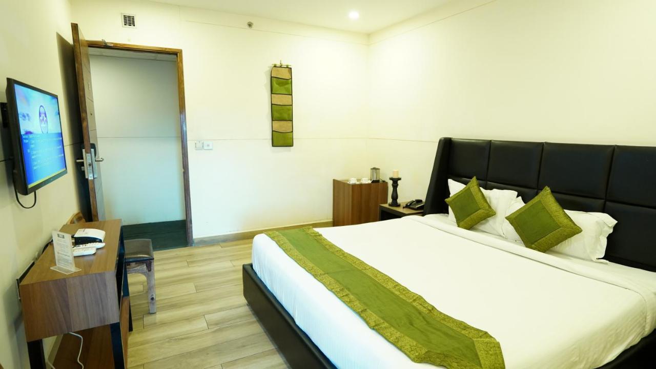 Hotel 360 Джайпур Екстериор снимка